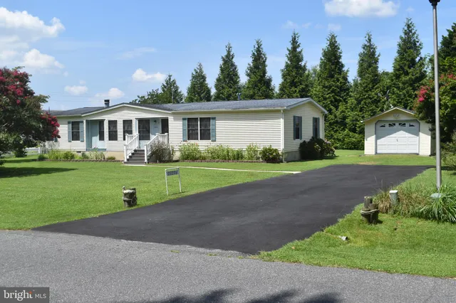 $299,999 | 27276 Caravel Drive, Millsboro, DE 19966