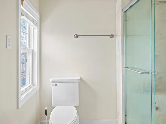 $3,300 | 22 Hudson Place, Unit 2, Cranston, RI 02905