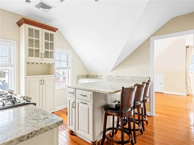 $3,000 | 22 Hudson Place, Unit 2, Cranston, RI 02905