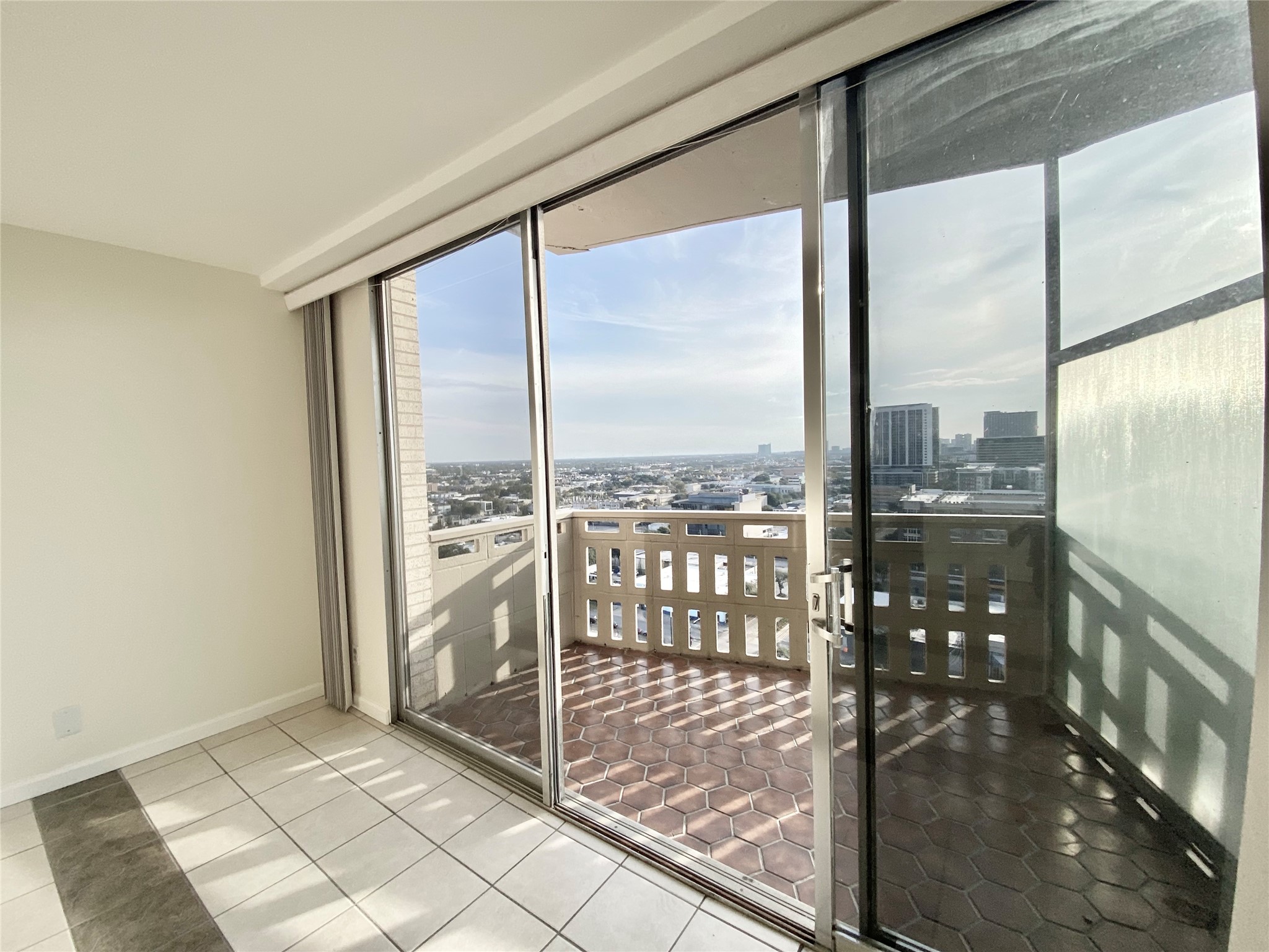 2016 Main Street, Unit 1612 Houston, TX 77002 - Photo 3 of 32