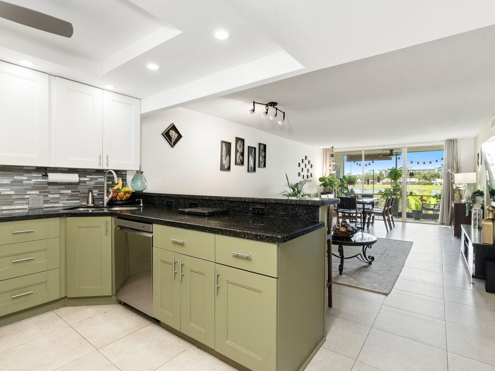 3100 North Course Lane, Unit 107 Pompano Beach, FL 33069 - Photo 9 of 32 04. 3100 N Course Ln Unit 107 Interior