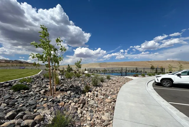 $2,395 | 904 Cascade Range Drive, Sparks, NV 89436