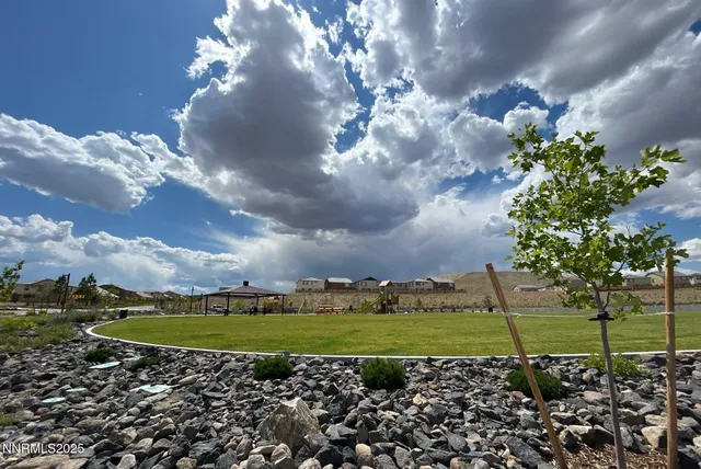 $2,395 | 904 Cascade Range Drive, Sparks, NV 89436