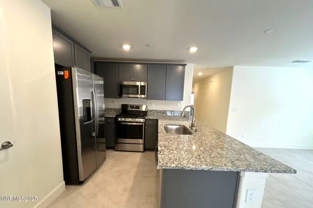 $2,395 | 904 Cascade Range Drive, Sparks, NV 89436