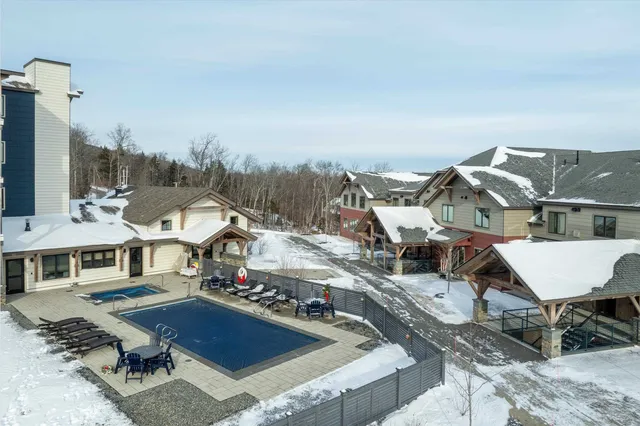 $825,000 | 140 Lodge Road, Unit SM 3, Ludlow, VT 05149