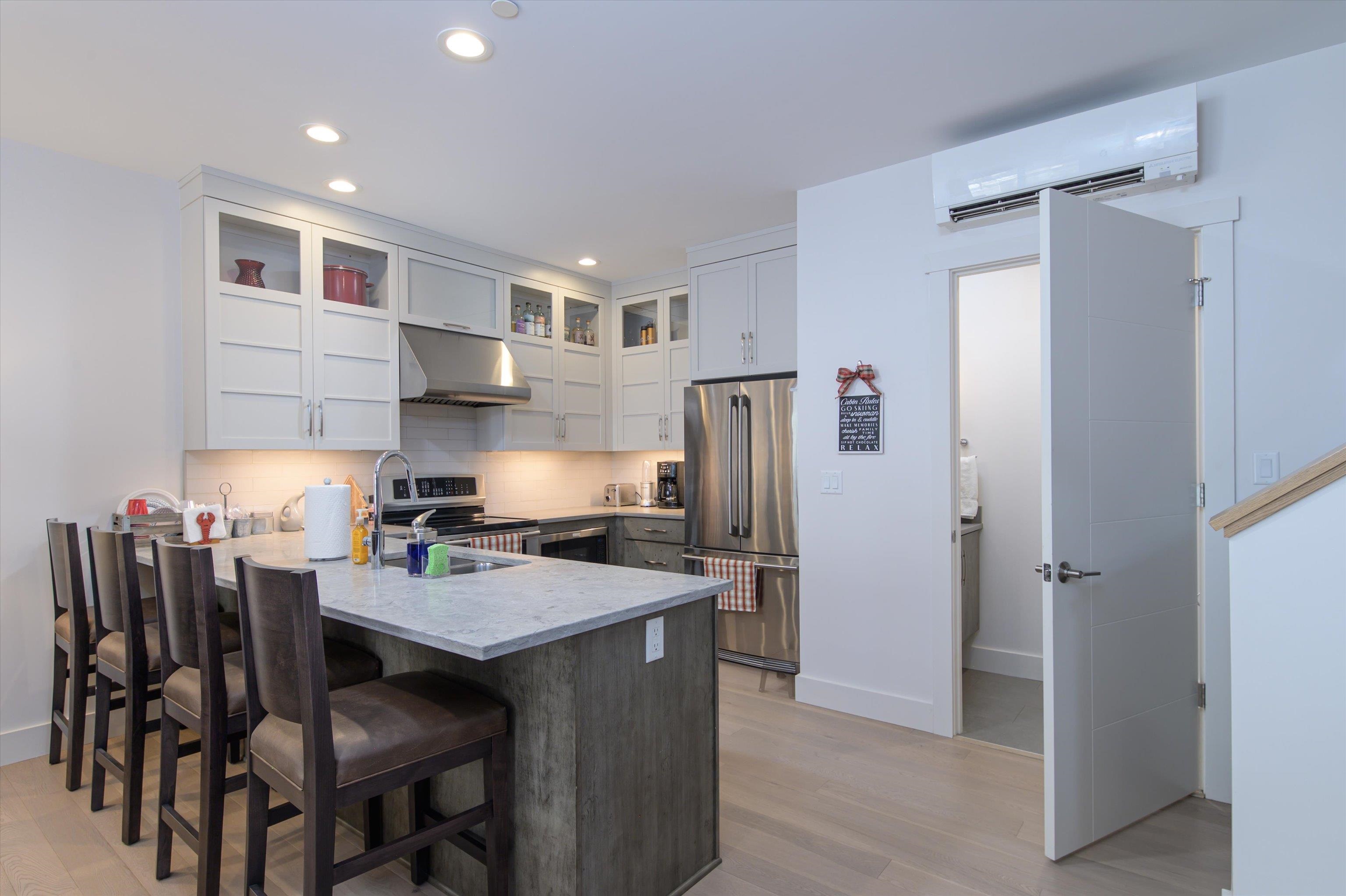 140 Lodge Road, Unit SM 3 Ludlow, VT 05149 - Photo 6 of 36