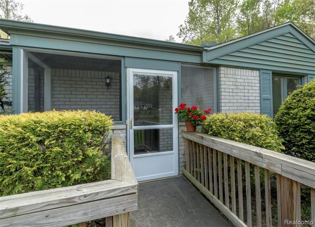 44069 Wear Road Belleville, MI 48111 - Photo 2 of 14 wear front entry.jpg