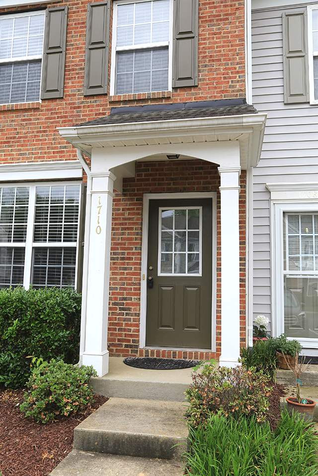 1710 Sorrell Brook Way Raleigh, NC 27609 - Photo 2 of 17 Photo 2