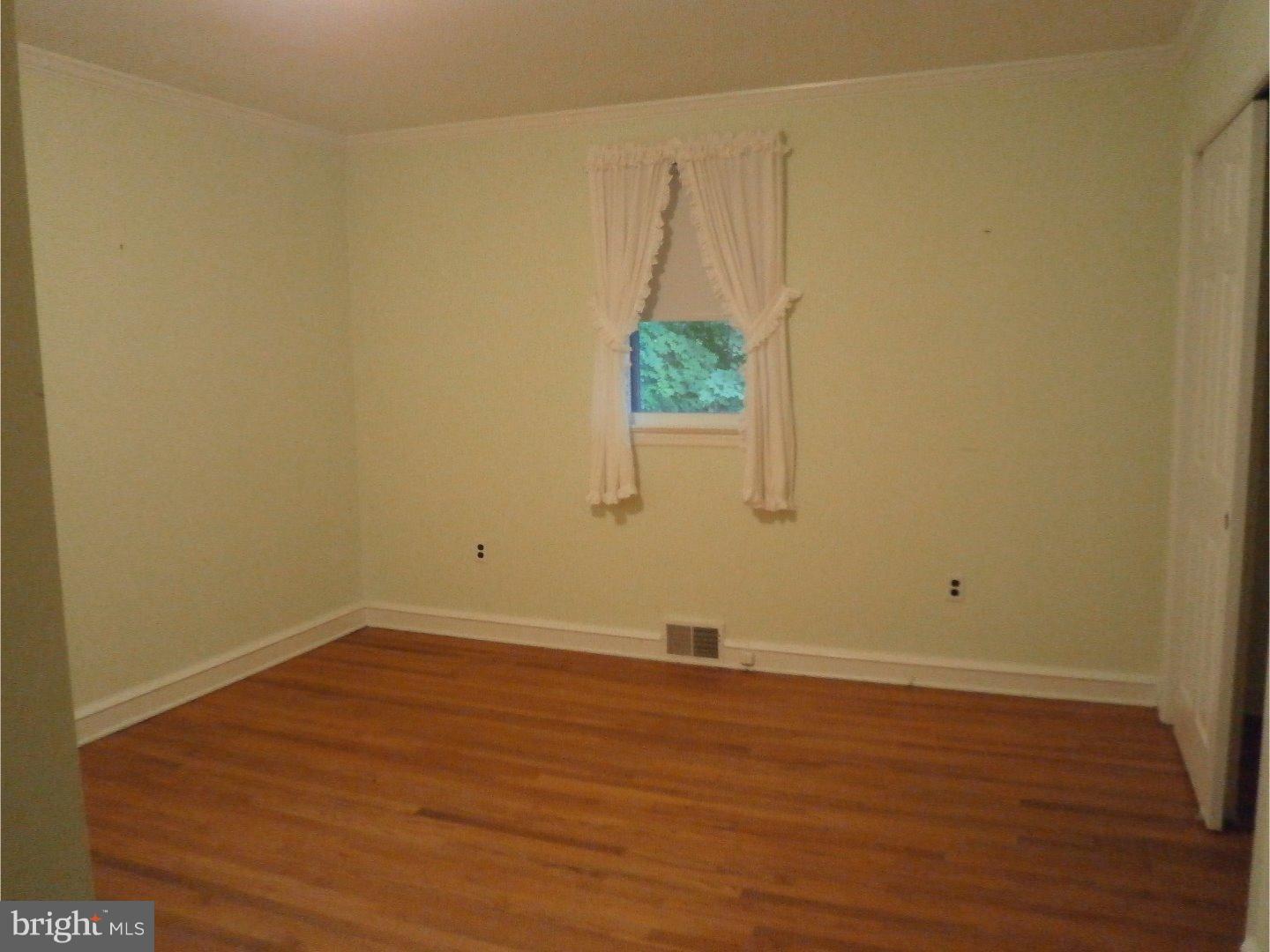 106 Rugby Place Woodbury, NJ 08096 - Photo 11 of 13 Bedroom 2