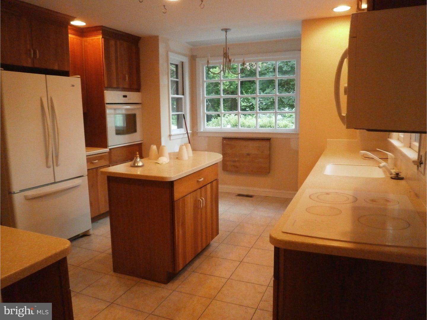 106 Rugby Place Woodbury, NJ 08096 - Photo 4 of 13