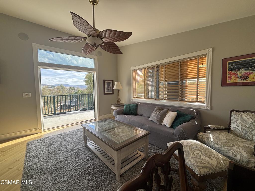 1577 Tierra Rejada Road Simi Valley, CA 93065 - Photo 3 of 12