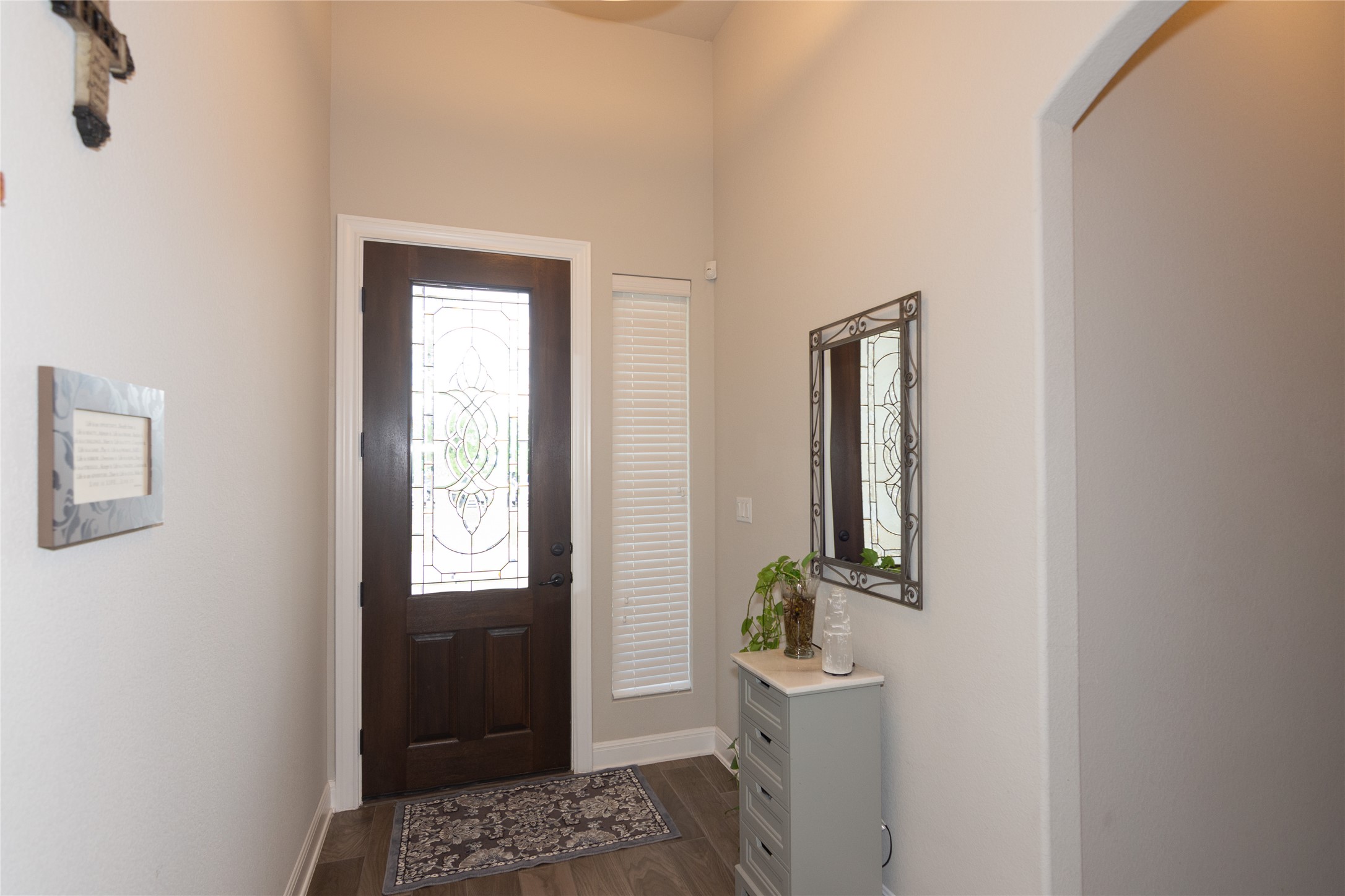 4733 Collins Street, Unit 610 Round Rock, TX 78628 - Photo 5 of 36 a bedroom with a bed and a window