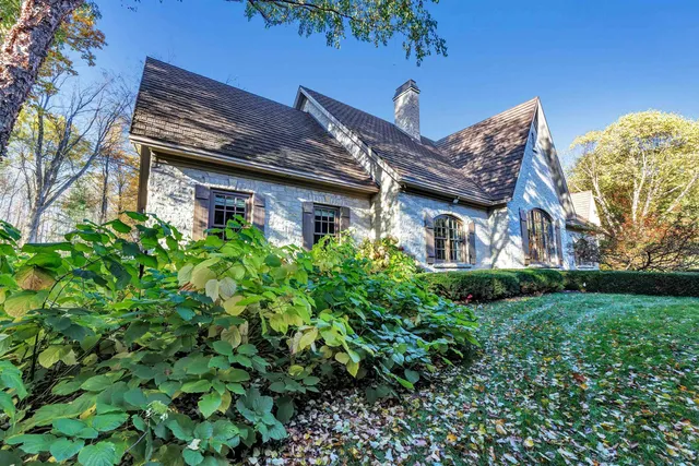 $3,700,000 | 1250 Thayer Trail, Hobart, WI 54155