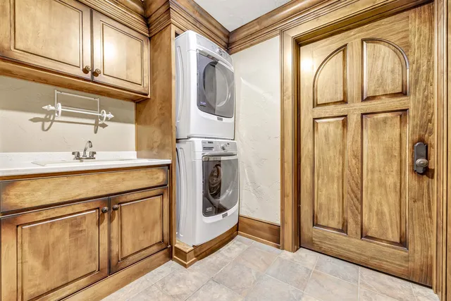 $3,700,000 | 1250 Thayer Trail, Hobart, WI 54155