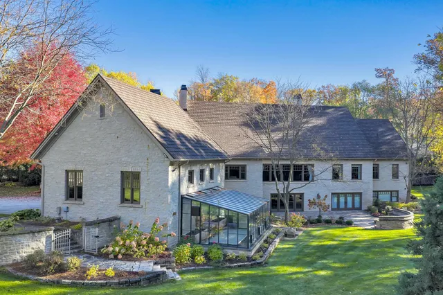$3,700,000 | 1250 Thayer Trail, Hobart, WI 54155