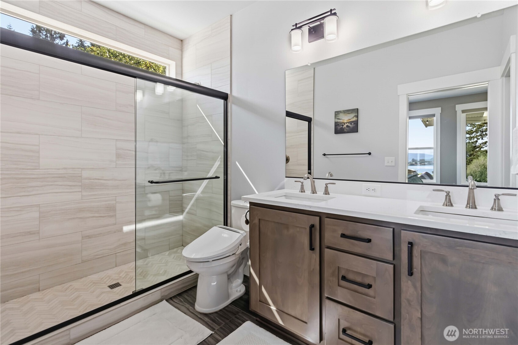 119 Old Mill Creek Road Longview, WA 98632 - Photo 21 of 40 a bathroom with a granite countertop sink toilet and shower