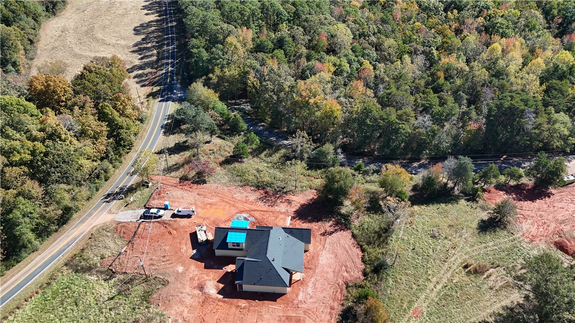 700 Andersonville Road Townville, SC 29689 - Photo 5 of 25