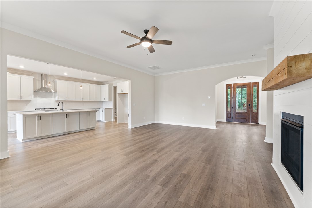 700 Andersonville Road Townville, SC 29689 - Photo 14 of 25 Image is of a different home, same floor plan, Interior selections will be different