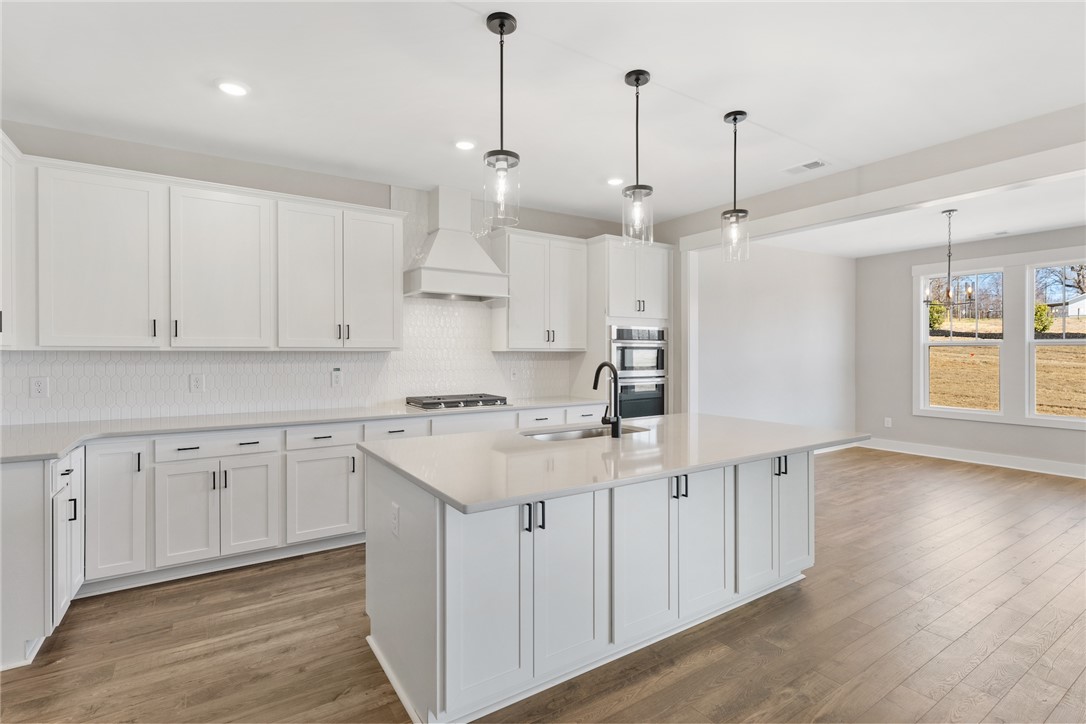 700 Andersonville Road Townville, SC 29689 - Photo 15 of 25 Image is of a different home, same floor plan. Interior selections will be different