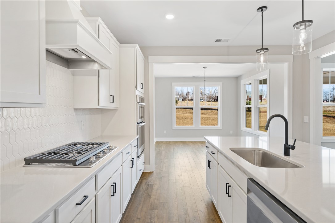 700 Andersonville Road Townville, SC 29689 - Photo 16 of 25 Image is of a different home, same floor plan, Interior selections will be different