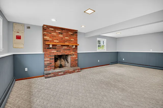 $375,000 | 10 Oxcart Drive, Windsor, CT 06095