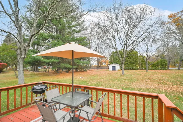 $375,000 | 10 Oxcart Drive, Windsor, CT 06095