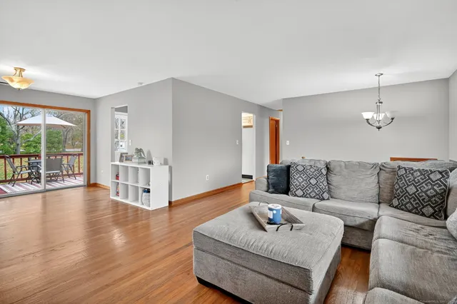 $375,000 | 10 Oxcart Drive, Windsor, CT 06095