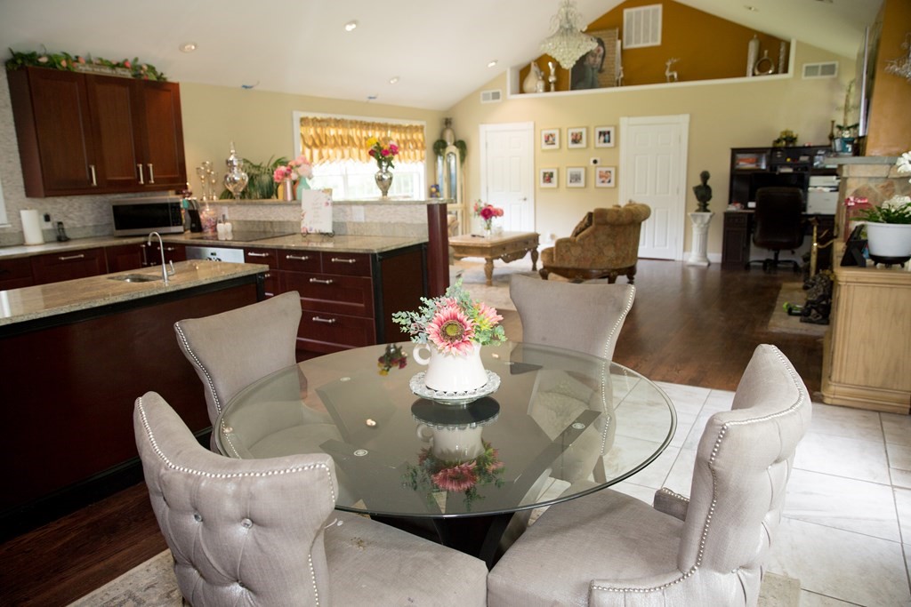 76 Long Entry Road Glocester, RI 02814 - Photo 13 of 32