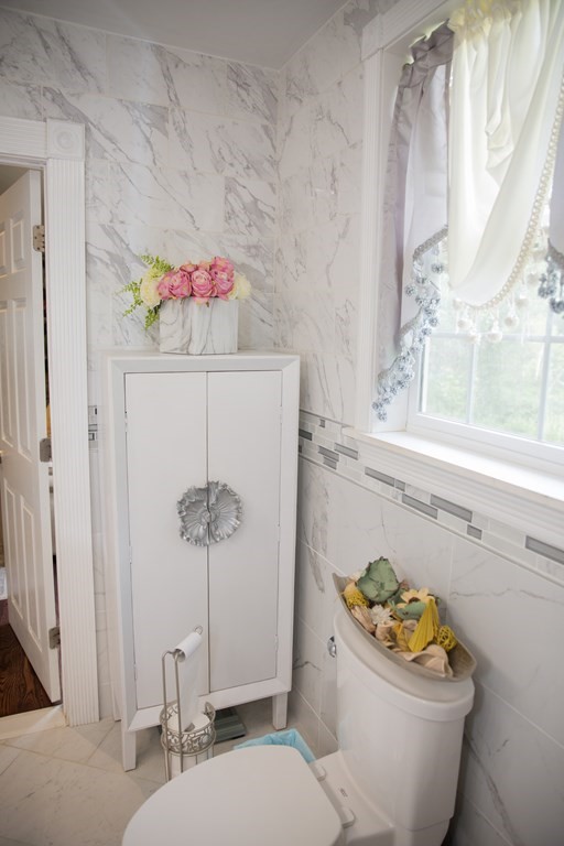 76 Long Entry Road Glocester, RI 02814 - Photo 23 of 32