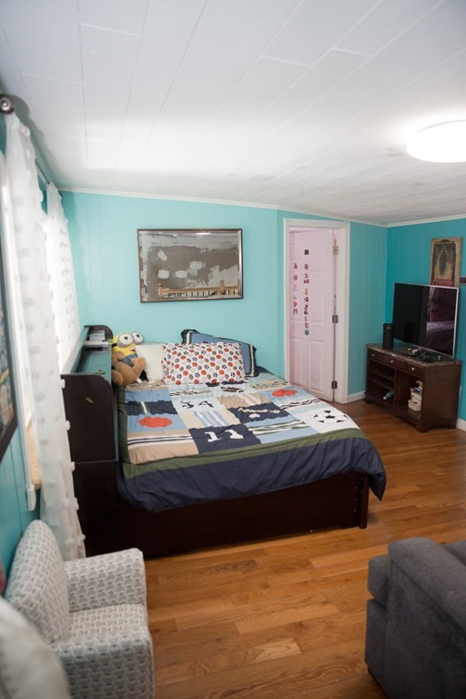 76 Long Entry Road Glocester, RI 02814 - Photo 24 of 32