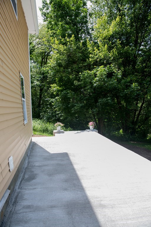 76 Long Entry Road Glocester, RI 02814 - Photo 8 of 32