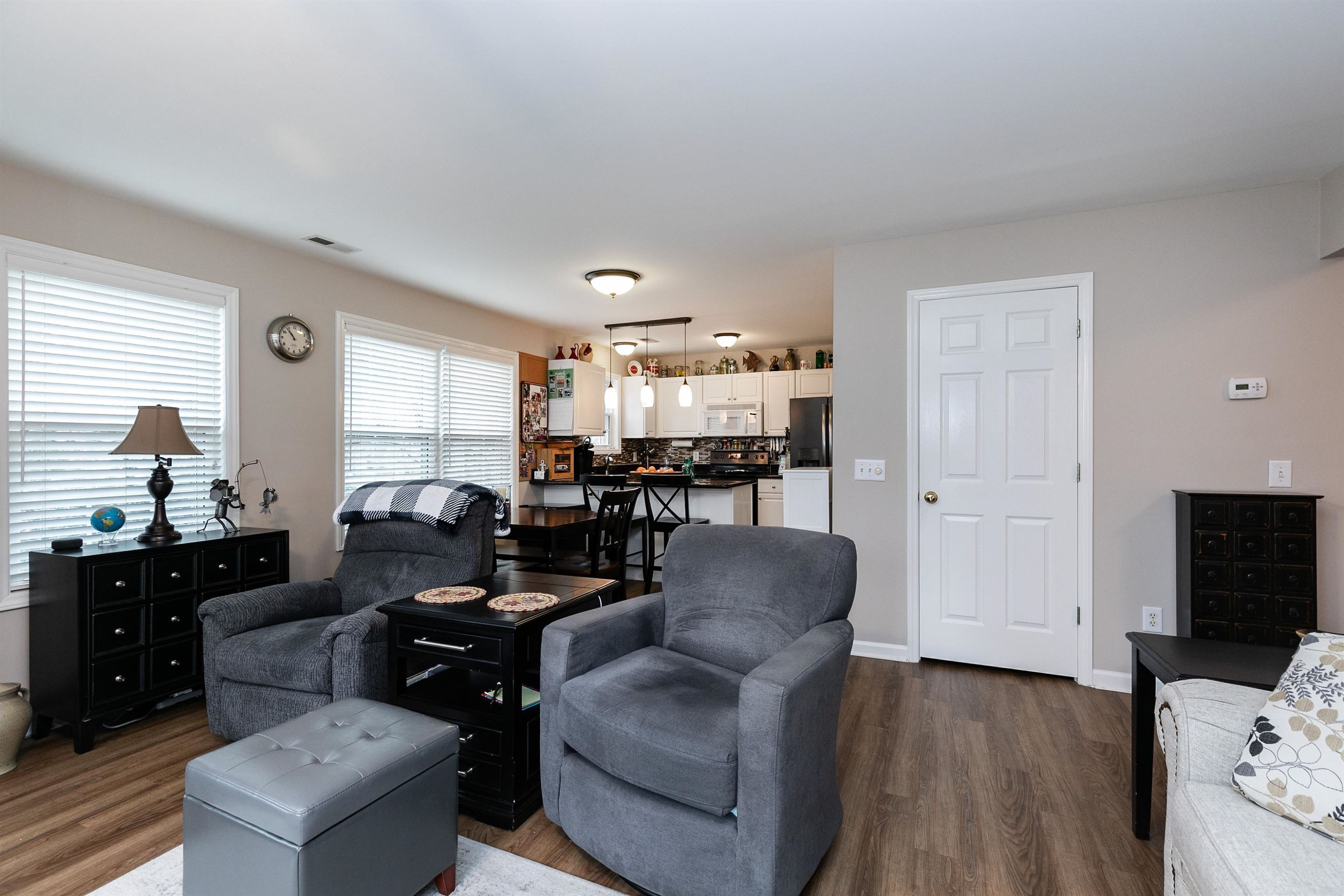 2213 Wellington Ridge Loop Cary, NC 27518 - Photo 24 of 29 Living Room