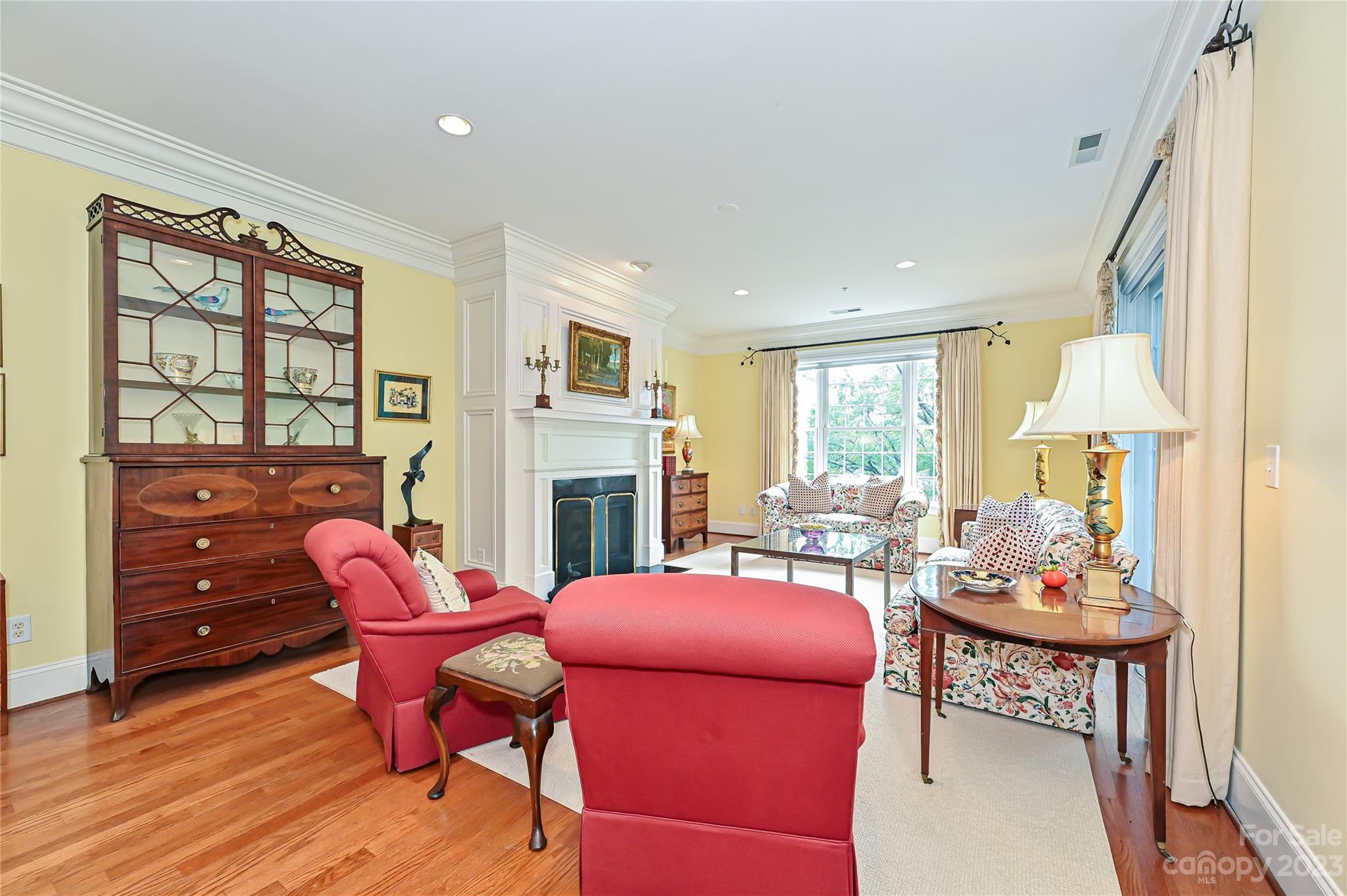 970 Queens Road Charlotte, NC 28207 - Photo 8 of 37 Gallery Image 8