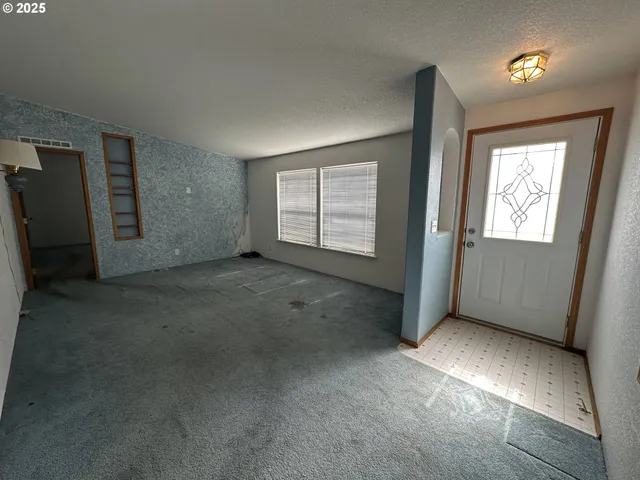 $164,900 | 404 West 2nd Street, Fossil, OR 97830