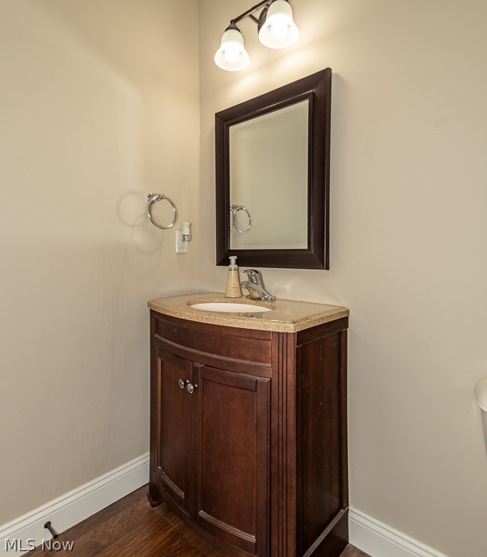 1505 Holmden Road South Euclid, OH 44121 - Photo 13 of 30 1st Floor half bath