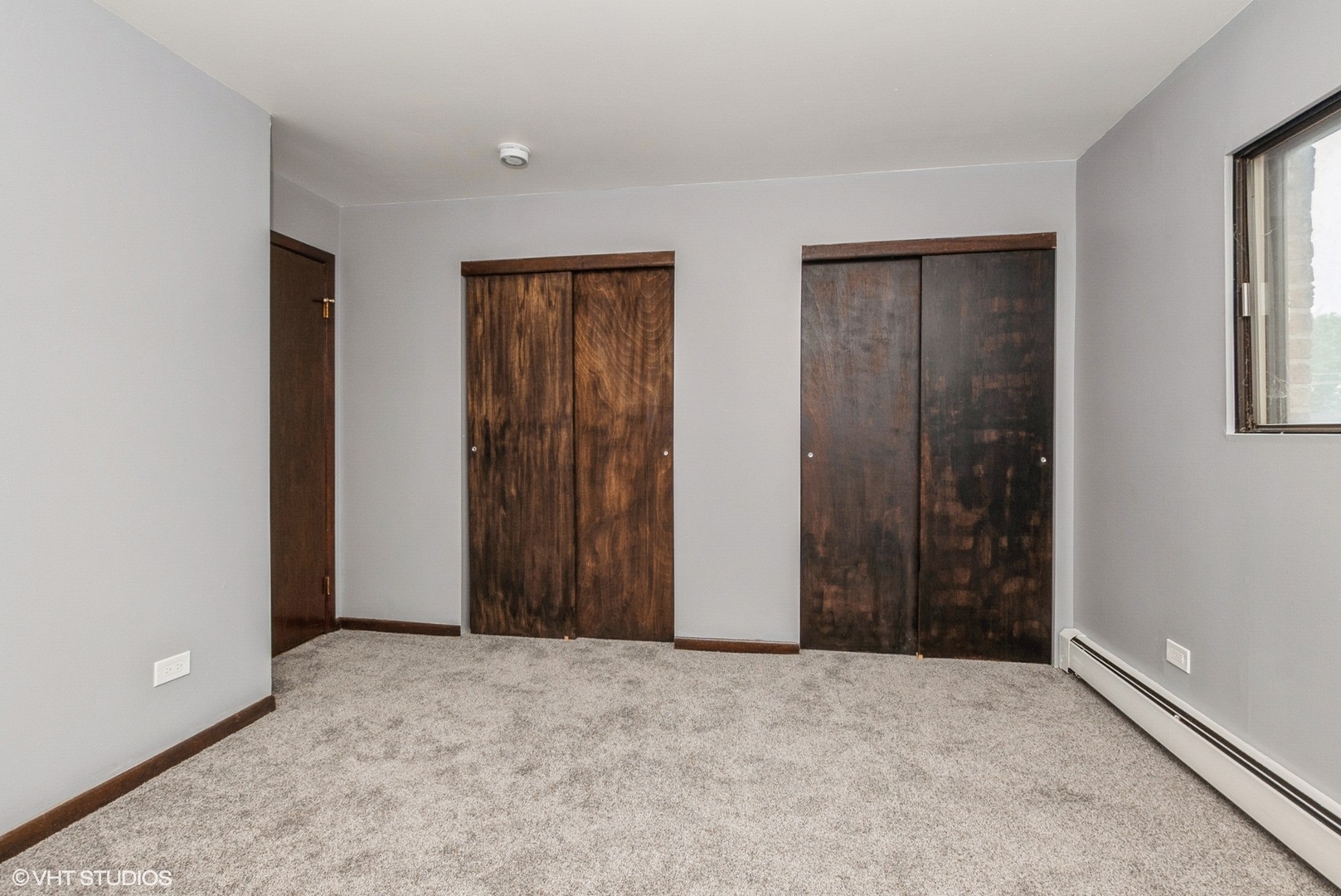 7755 South Roberts Road, Unit 5 Bridgeview, IL 60455 - Photo 12 of 15 a view of an empty room and window