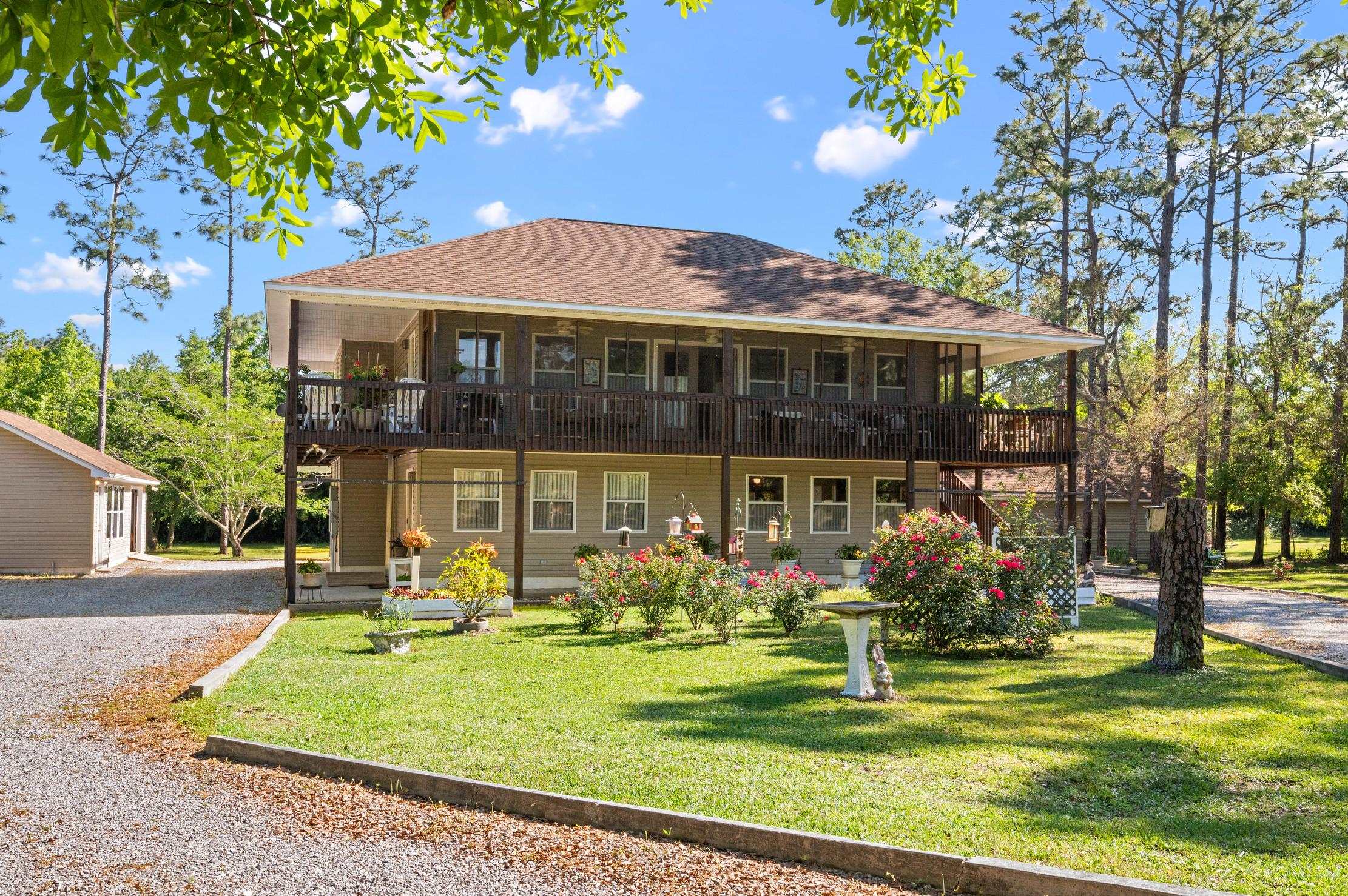 33084 Meadow Lane Lillian, AL 36549 - Photo 2 of 25