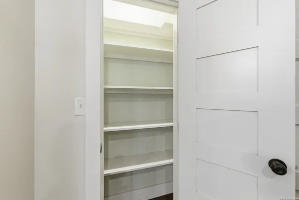 $800 | 505 Belknap Street, Unit B, San Antonio, TX 78212
