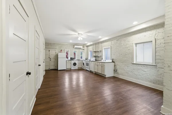 $800 | 505 Belknap Street, Unit B, San Antonio, TX 78212