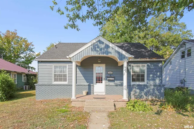 $132,000 | 111 Grand Avenue, Anna, IL 62906