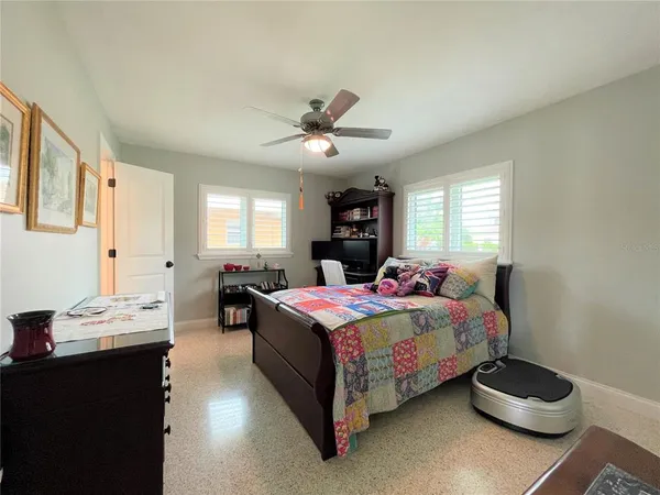 $4,000 | 17045 Dolphin Drive, North Redington Beach, FL 33708