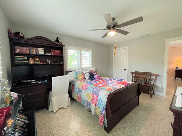 $4,000 | 17045 Dolphin Drive, North Redington Beach, FL 33708