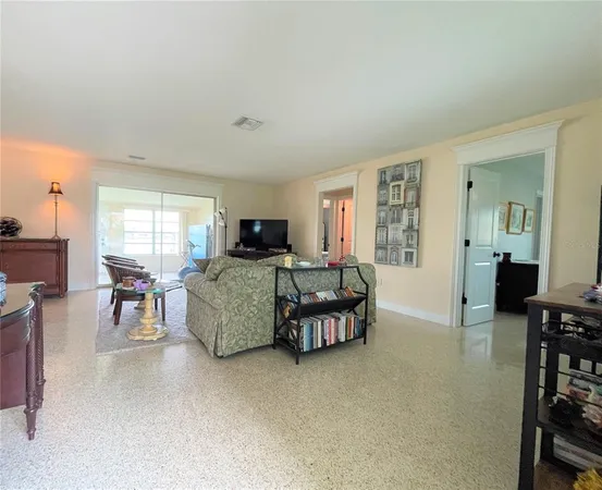 $4,000 | 17045 Dolphin Drive, North Redington Beach, FL 33708