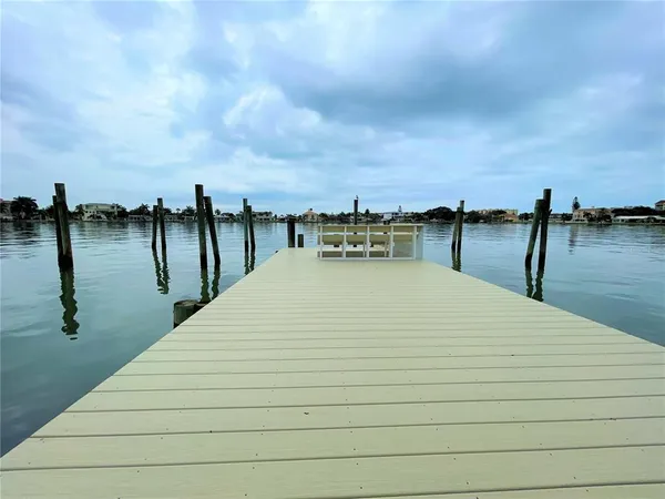 $4,000 | 17045 Dolphin Drive, North Redington Beach, FL 33708