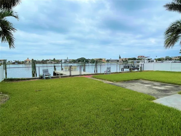 $4,000 | 17045 Dolphin Drive, North Redington Beach, FL 33708