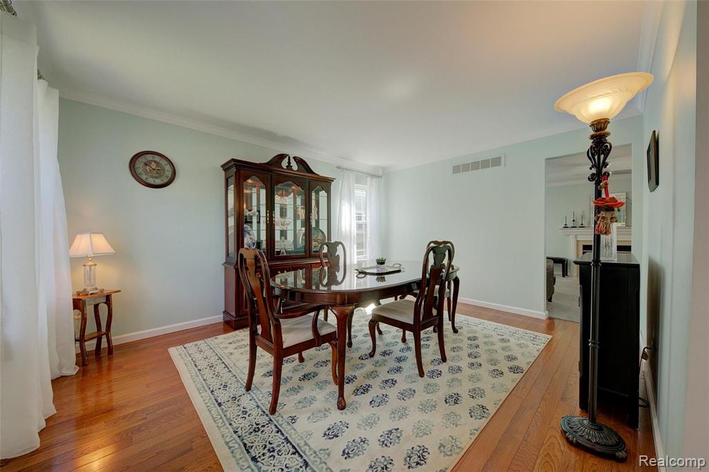 44501 Ridgefield Road Canton, MI 48188 - Photo 8 of 66
