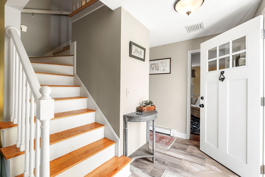 19 Old Bridge Road Hanover, MA 02339 - Photo 12 of 23