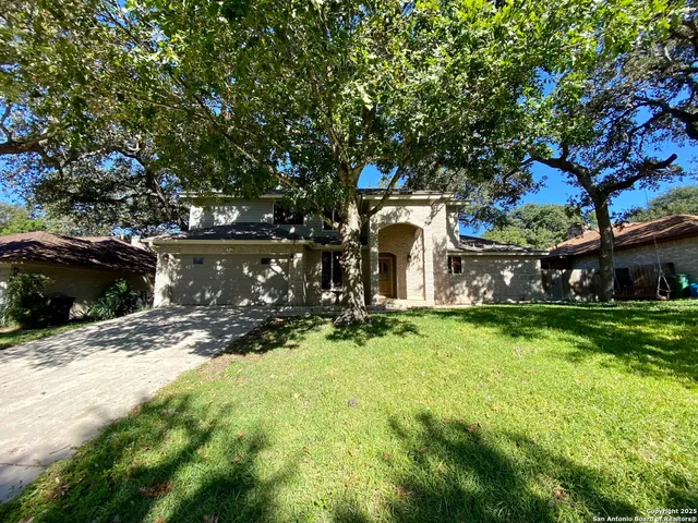 $2,400 | 8911 Shady Leaf, San Antonio, TX 78254