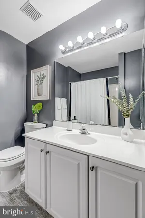 $649,900 | 6526 Parish Glebe Lane, Alexandria, VA 22315