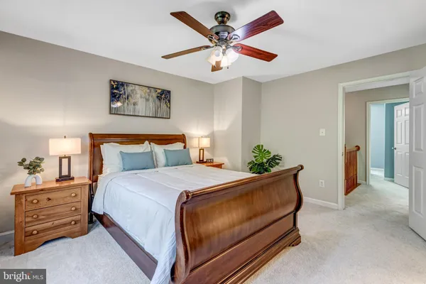 $649,900 | 6526 Parish Glebe Lane, Alexandria, VA 22315